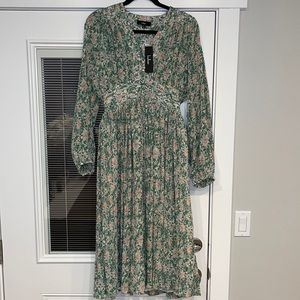 Lulus summer collection, wedding guest edition, size M, never worn